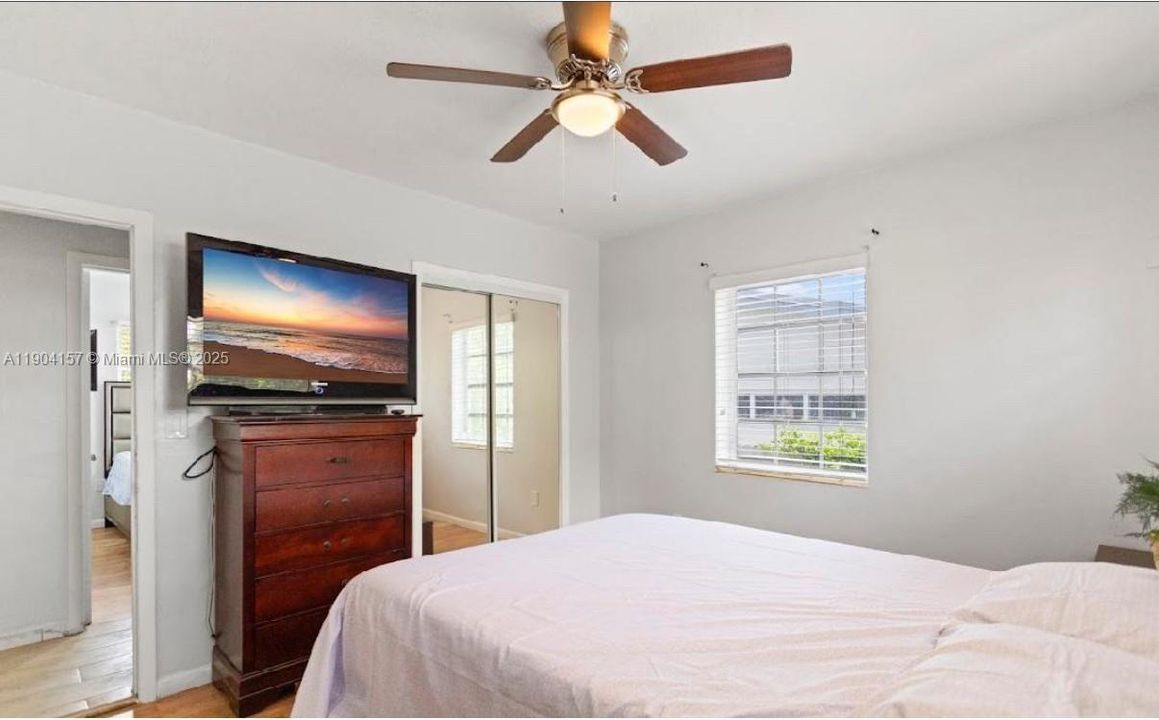 For Rent: $3,300 (3 beds, 2 baths, 1825 Square Feet)