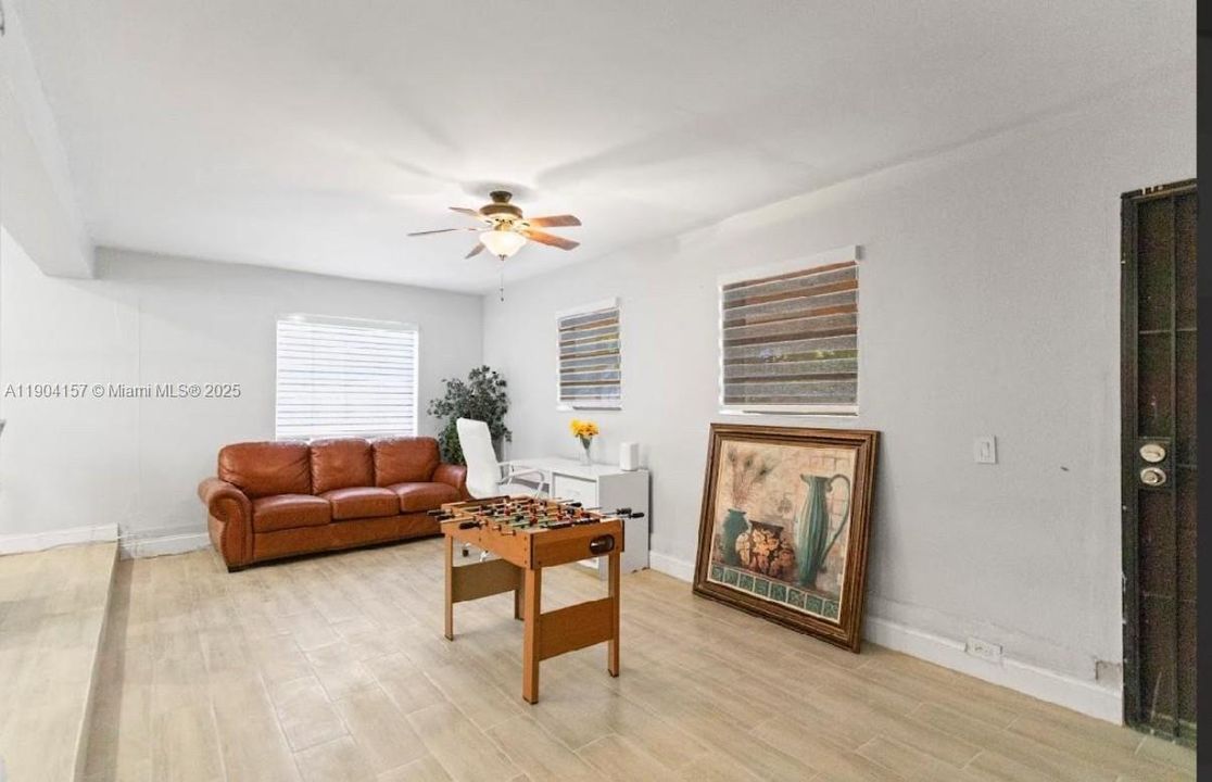 For Rent: $3,300 (3 beds, 2 baths, 1825 Square Feet)