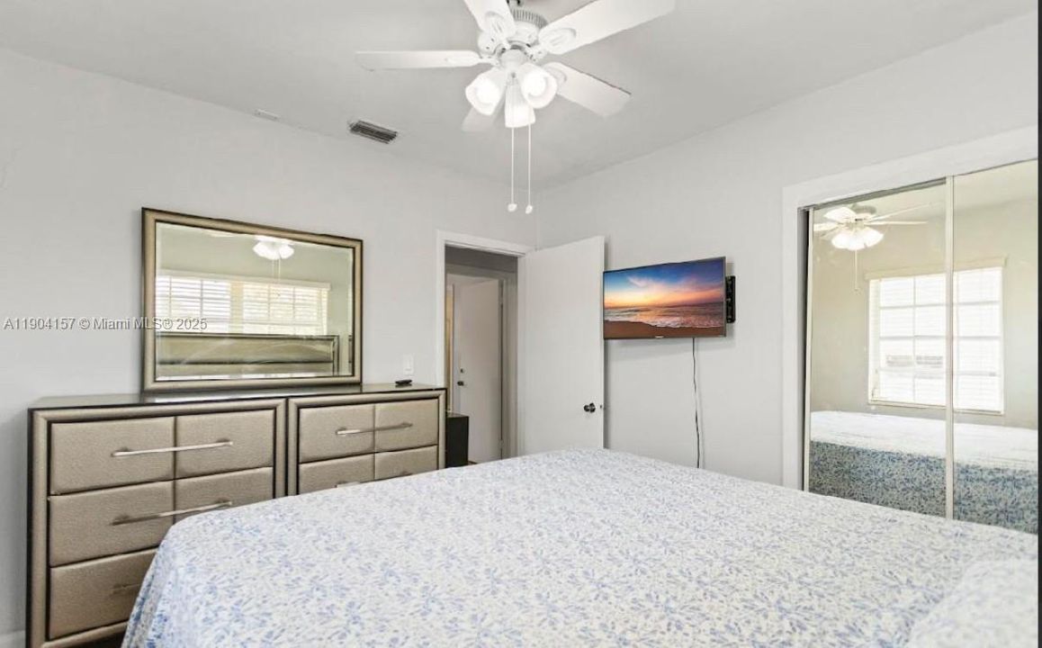 For Rent: $3,300 (3 beds, 2 baths, 1825 Square Feet)