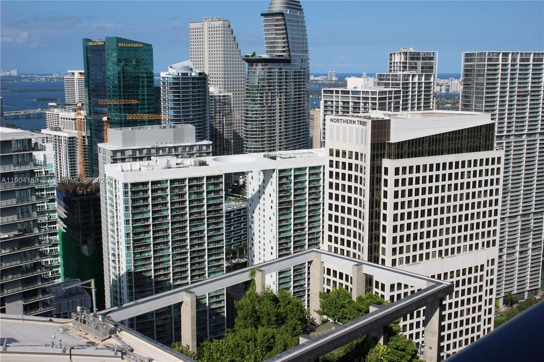 For Rent: $19,000 (2 beds, 4 baths, 1728 Square Feet)