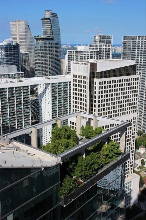 For Rent: $19,000 (2 beds, 4 baths, 1728 Square Feet)