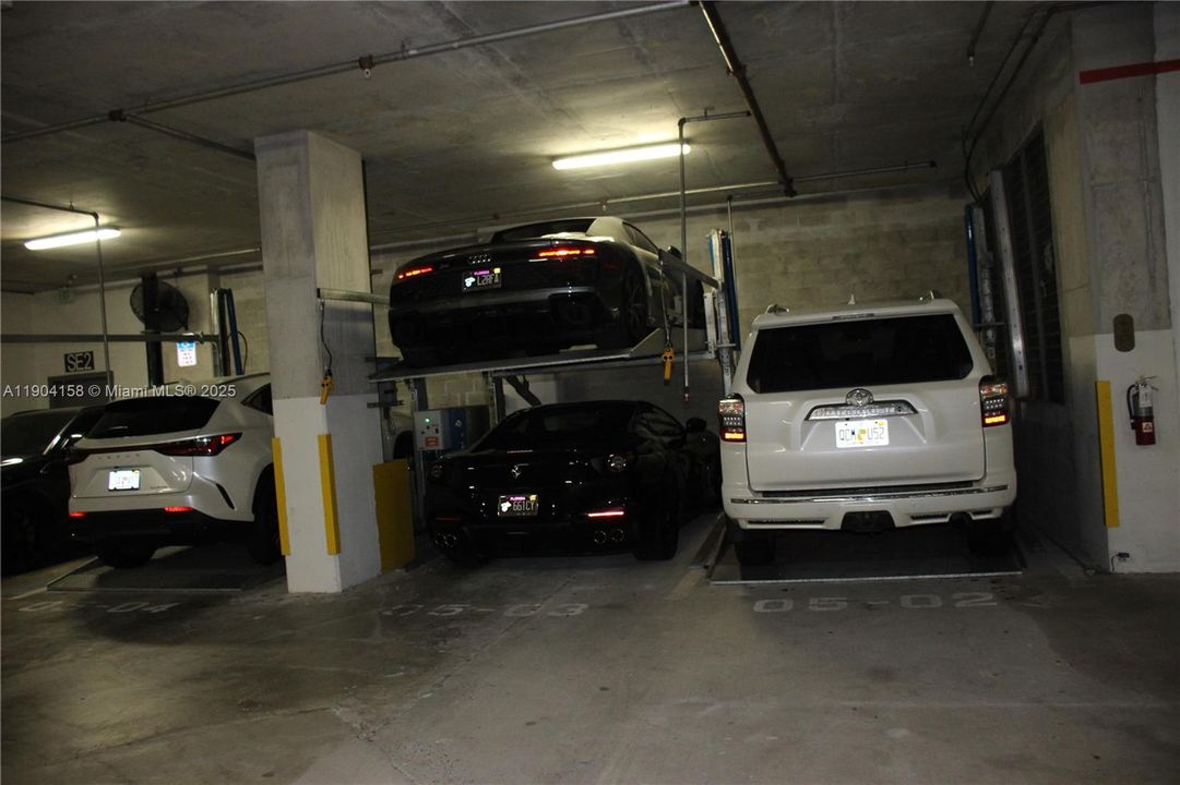 For Rent: $19,000 (2 beds, 4 baths, 1728 Square Feet)