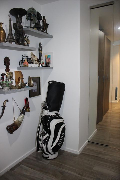 For Rent: $19,000 (2 beds, 4 baths, 1728 Square Feet)