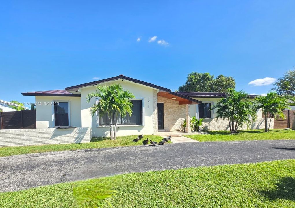 待售: $885,000 (5 贝兹, 3 浴室, 2534 平方英尺)