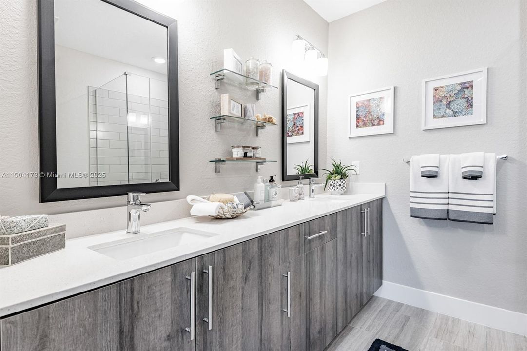 Recently Rented: $3,295 (3 beds, 2 baths, 0 Square Feet)