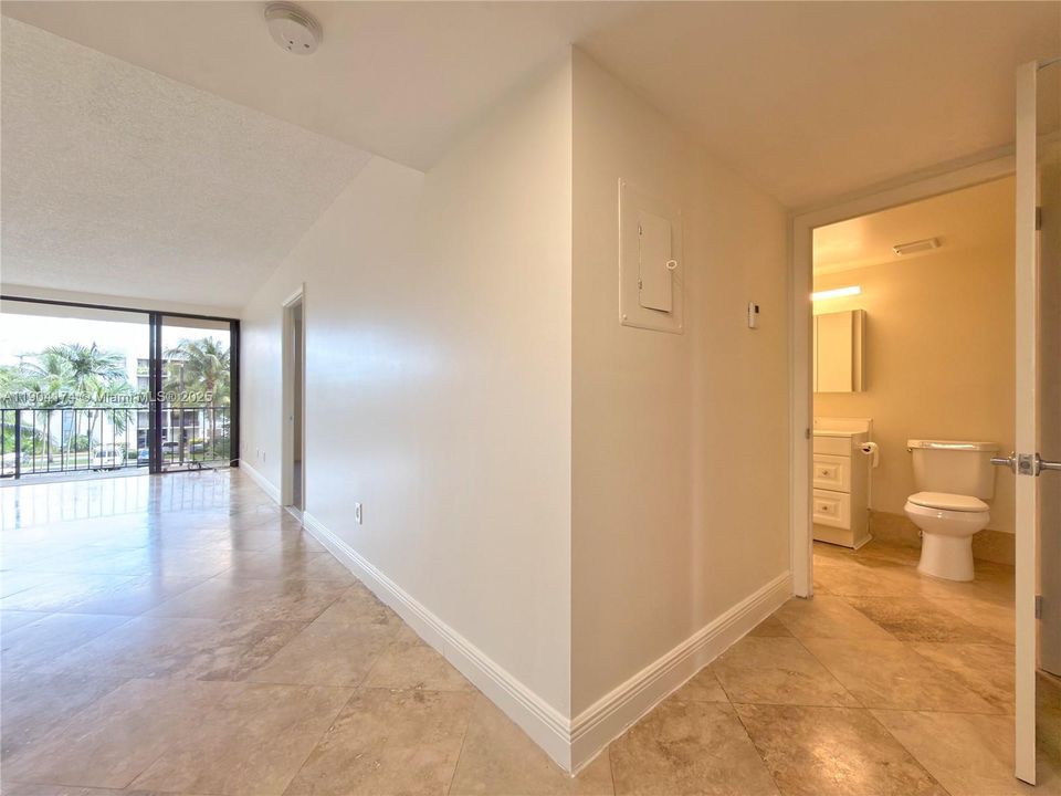 最近租的: $1,800 (1 贝兹, 1 浴室, 782 平方英尺)