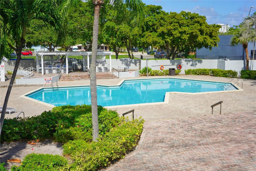 最近租的: $1,800 (1 贝兹, 1 浴室, 782 平方英尺)