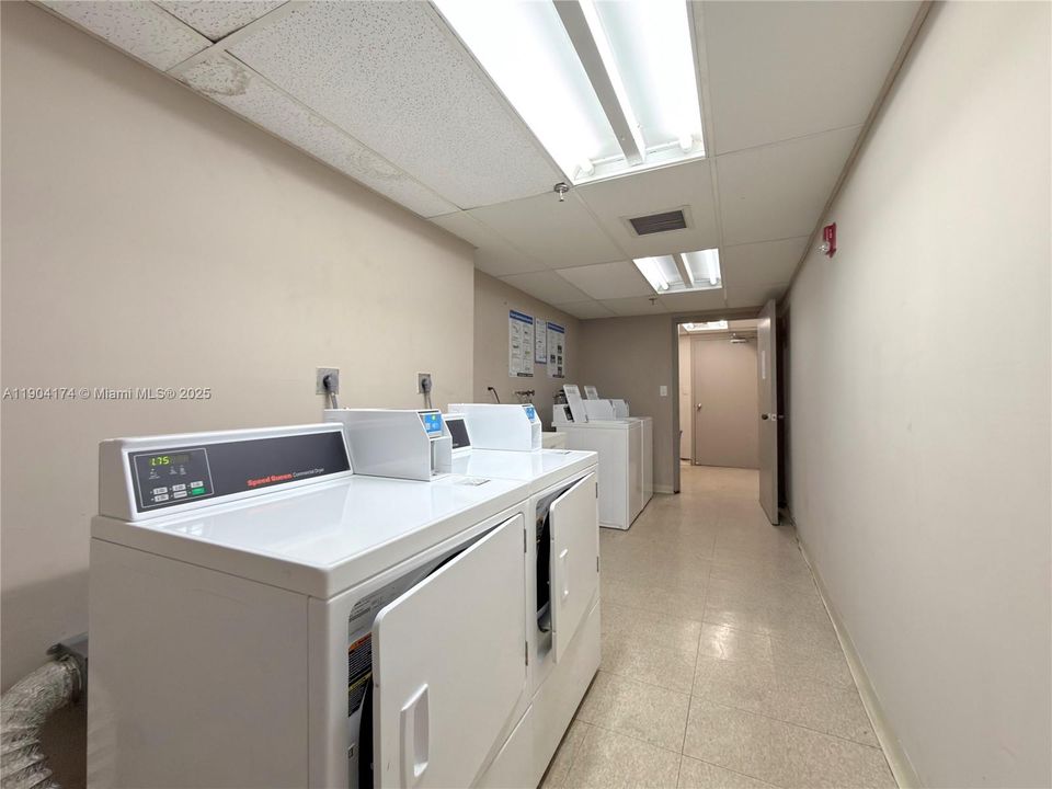 最近租的: $1,800 (1 贝兹, 1 浴室, 782 平方英尺)