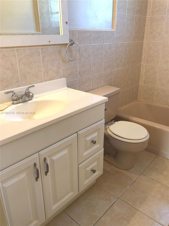 For Rent: $1,395 (1 beds, 1 baths, 620 Square Feet)