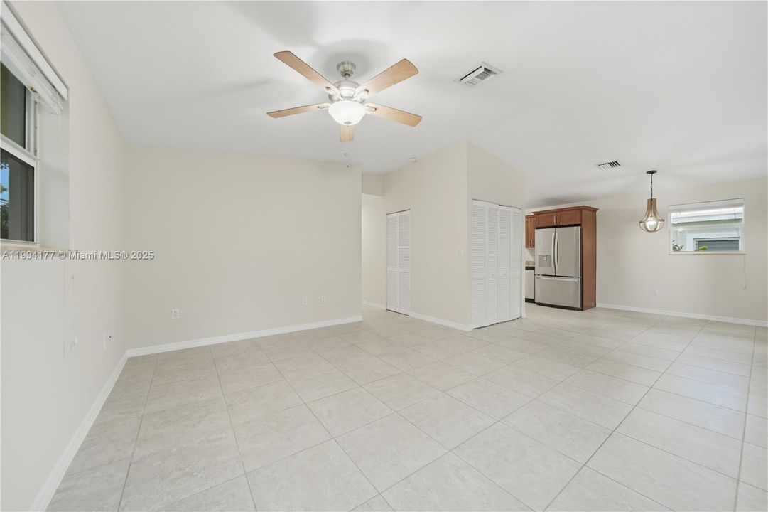 待售: $745,000 (3 贝兹, 2 浴室, 1148 平方英尺)