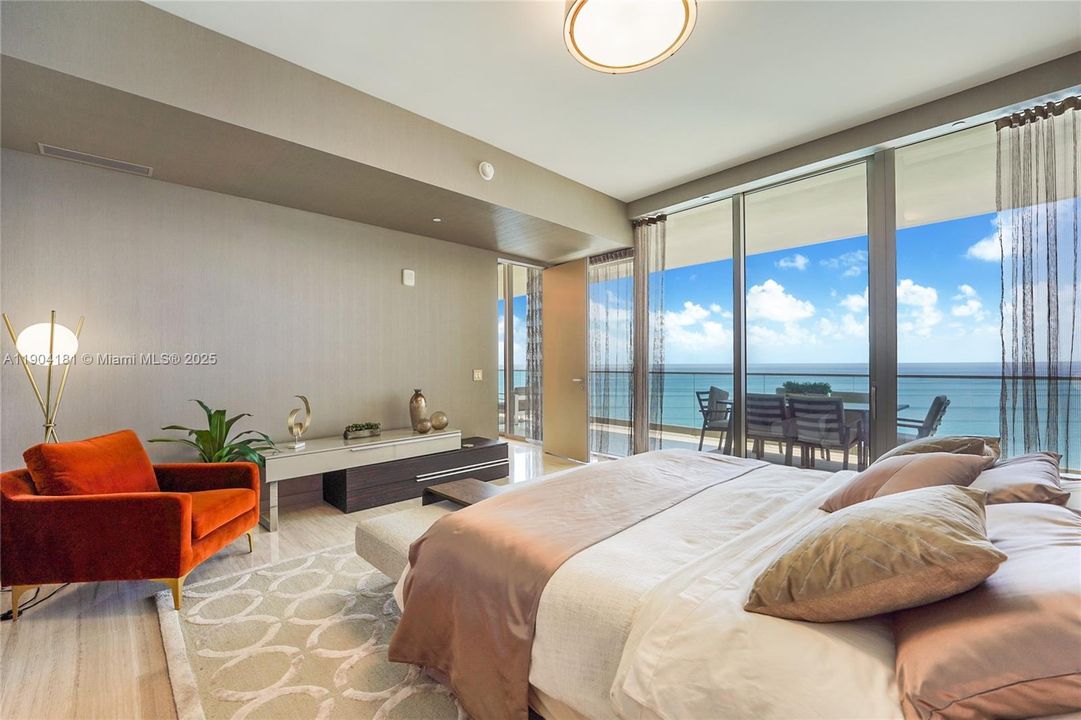 En Renta: $25,000 (3 camas, 3 baños, 2271 Pies cuadrados)