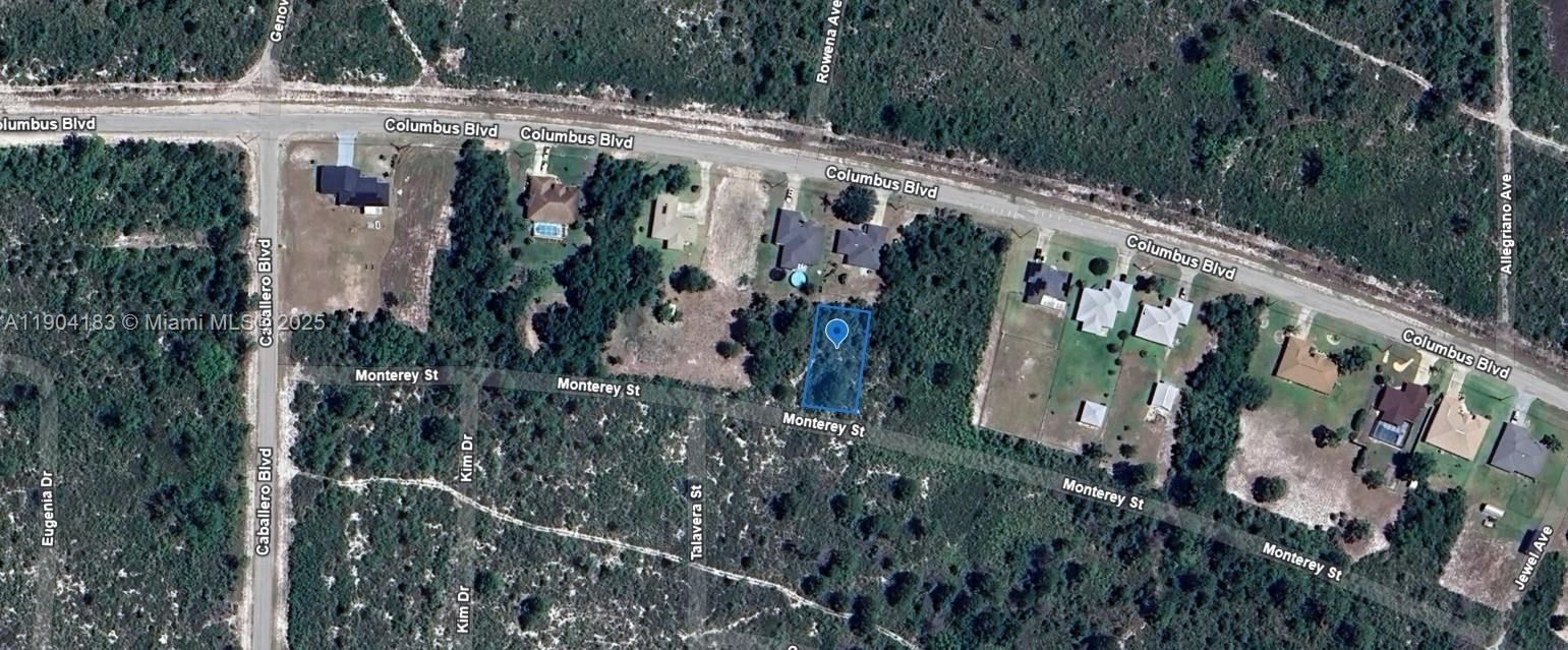 待售: $12,900 (0.23 acres)