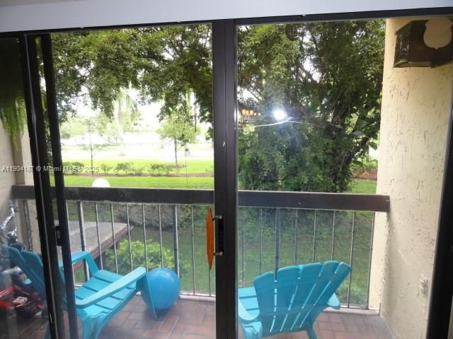 最近租的: $2,300 (2 贝兹, 2 浴室, 1209 平方英尺)