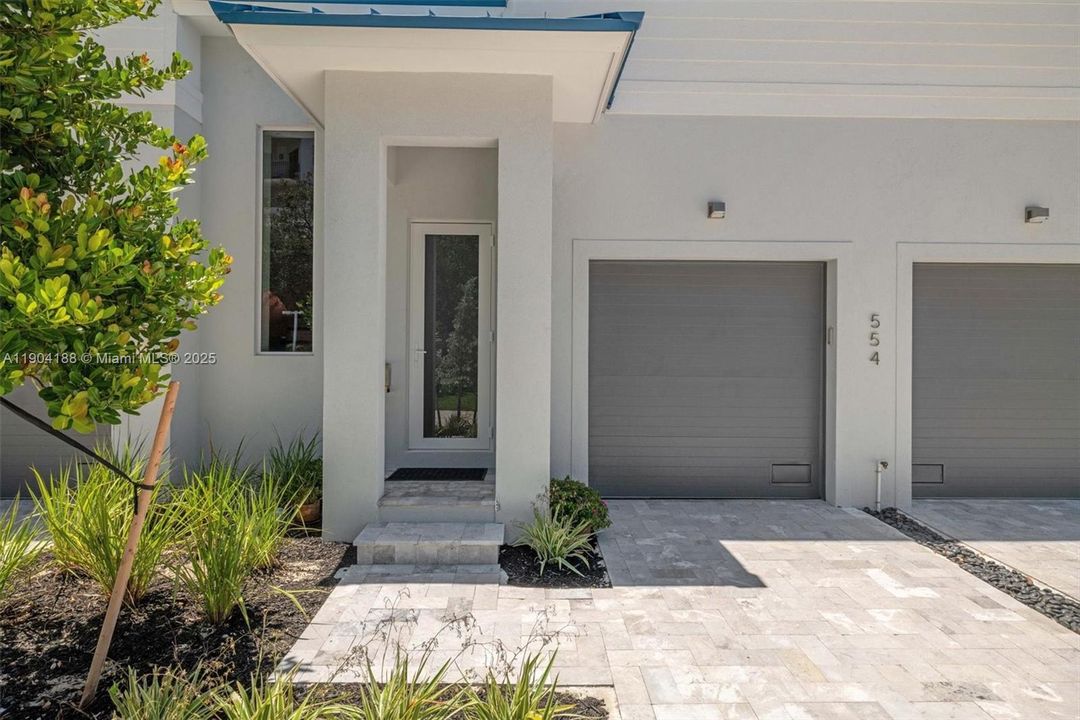 待售: $1,380,000 (2 贝兹, 2 浴室, 1450 平方英尺)