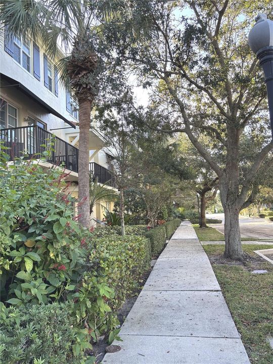 Active With Contract: $489,000 (3 beds, 3 baths, 1760 Square Feet)