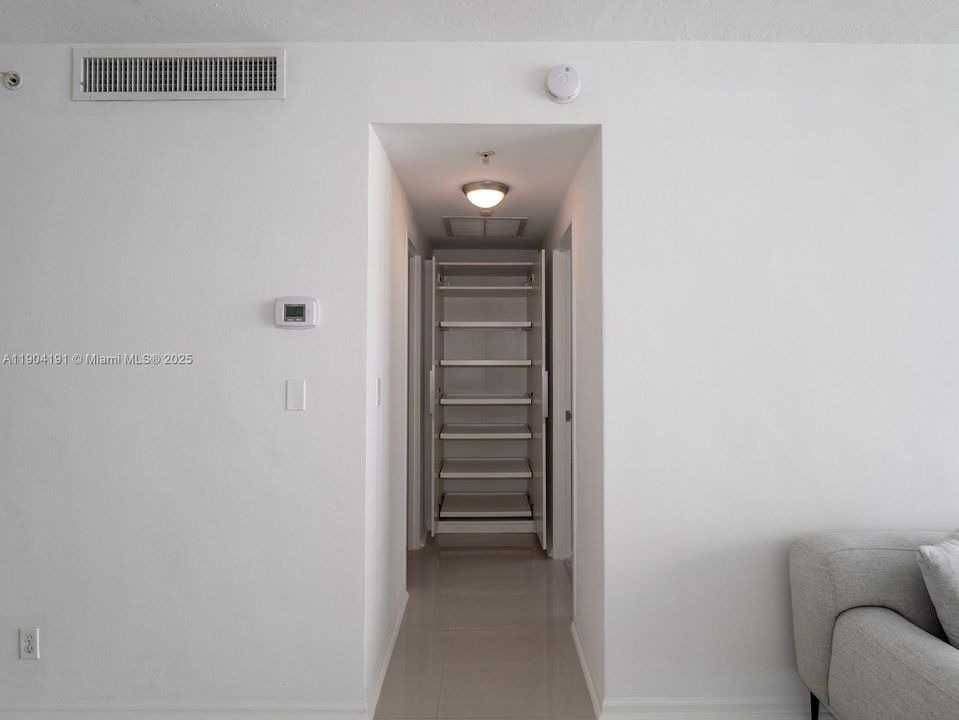 最近租的: $3,250 (2 贝兹, 2 浴室, 1362 平方英尺)