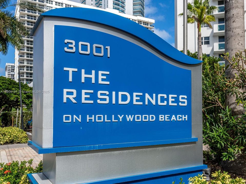 最近租的: $3,250 (2 贝兹, 2 浴室, 1362 平方英尺)