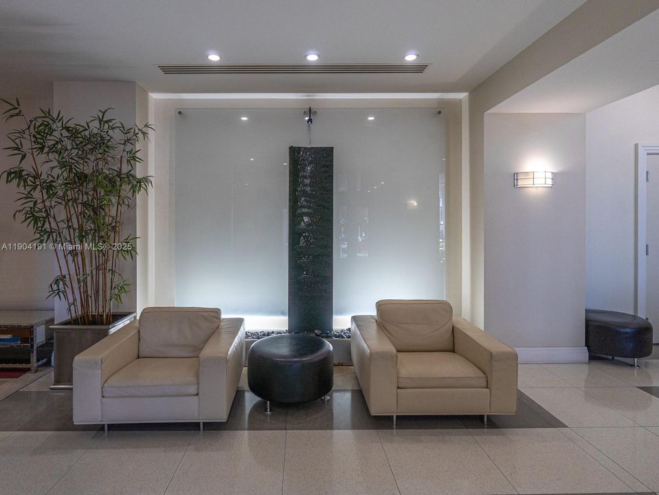 最近租的: $3,250 (2 贝兹, 2 浴室, 1362 平方英尺)