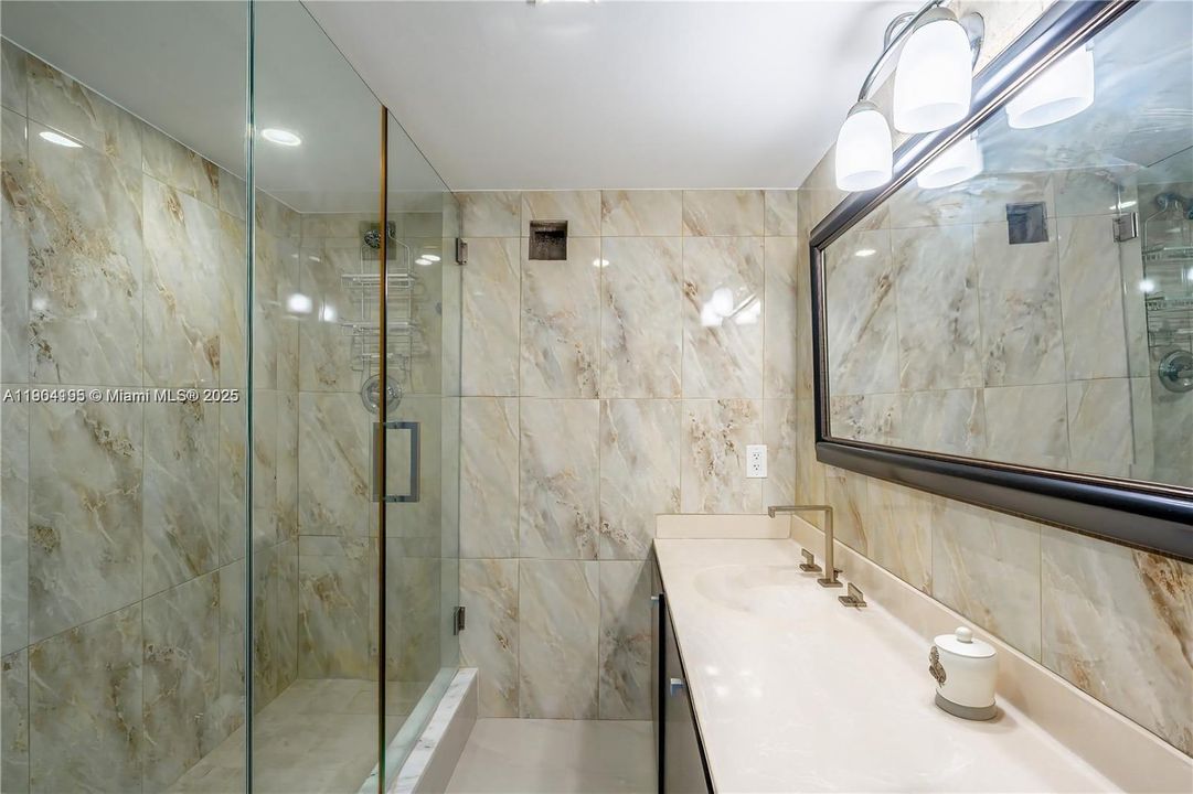 For Rent: $6,000 (2 beds, 2 baths, 1877 Square Feet)