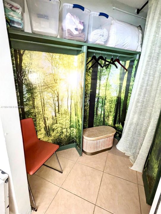 На продажу: $215,000 (1 спален, 1 ванн, 878 Квадратных фут)