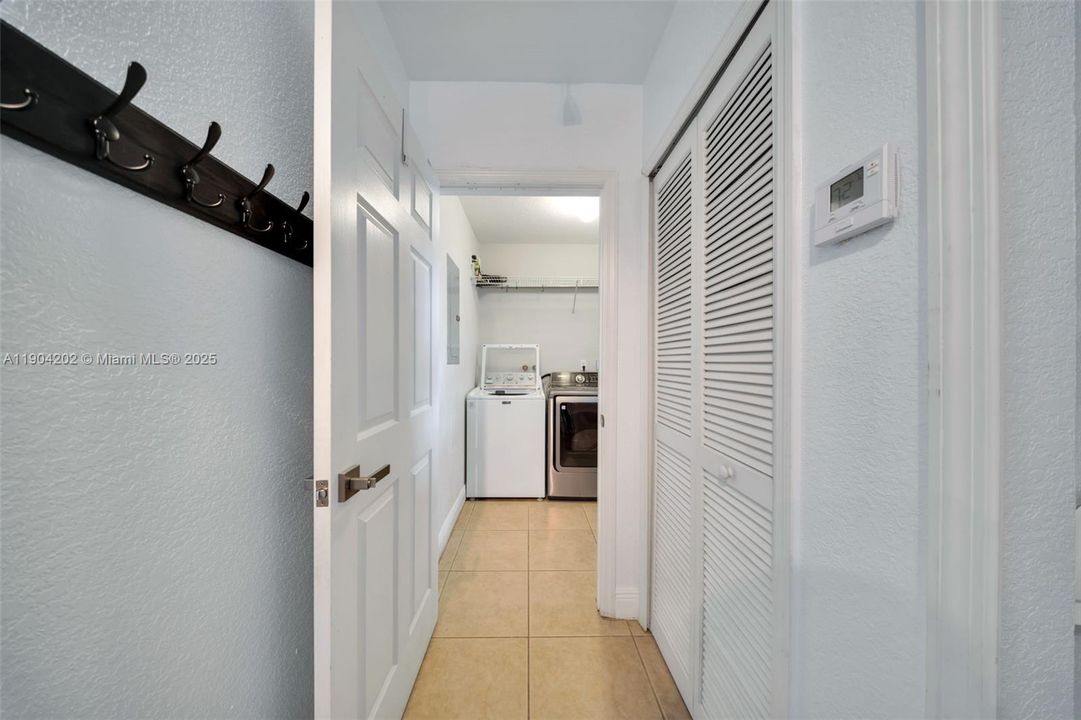 Active With Contract: $3,250 (3 beds, 2 baths, 1346 Square Feet)