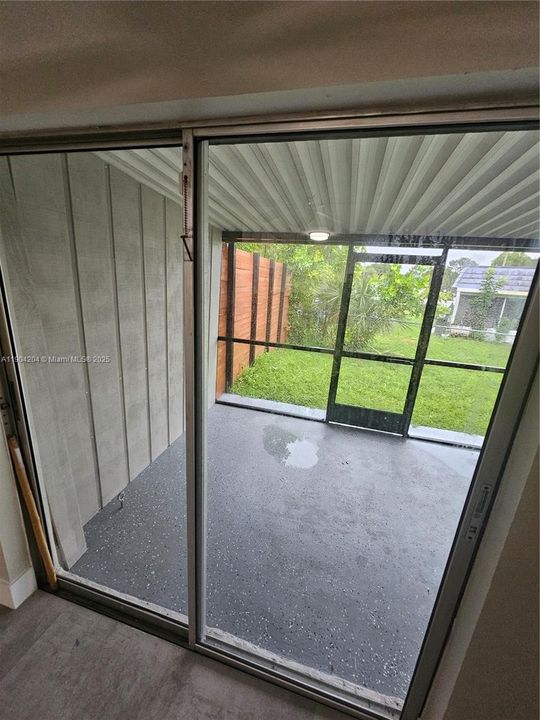 For Rent: $2,625 (3 beds, 2 baths, 1445 Square Feet)