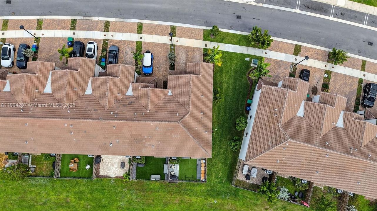 На продажу: $630,000 (4 спален, 2 ванн, 1820 Квадратных фут)