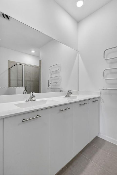 На продажу: $630,000 (4 спален, 2 ванн, 1820 Квадратных фут)