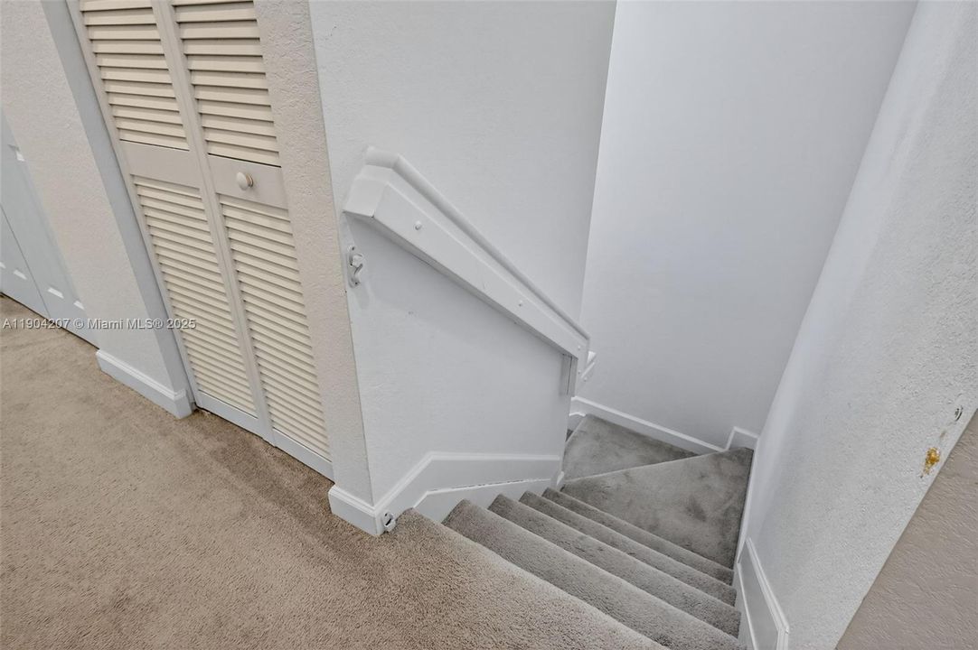 На продажу: $630,000 (4 спален, 2 ванн, 1820 Квадратных фут)