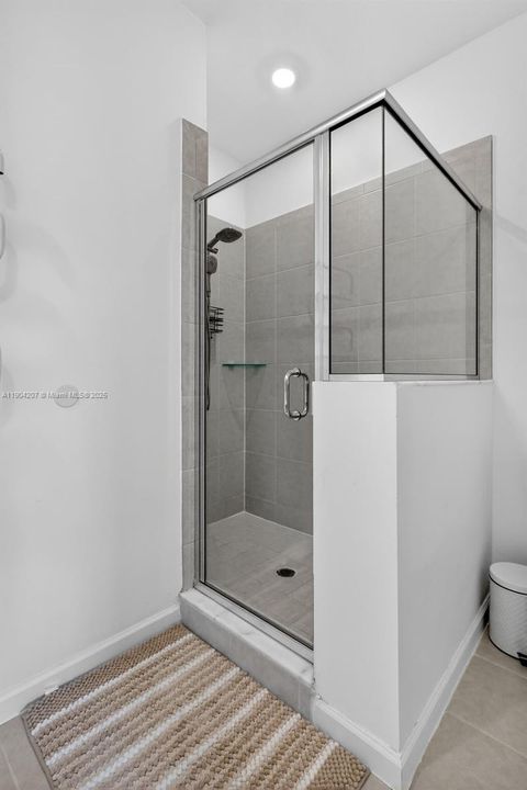 На продажу: $630,000 (4 спален, 2 ванн, 1820 Квадратных фут)