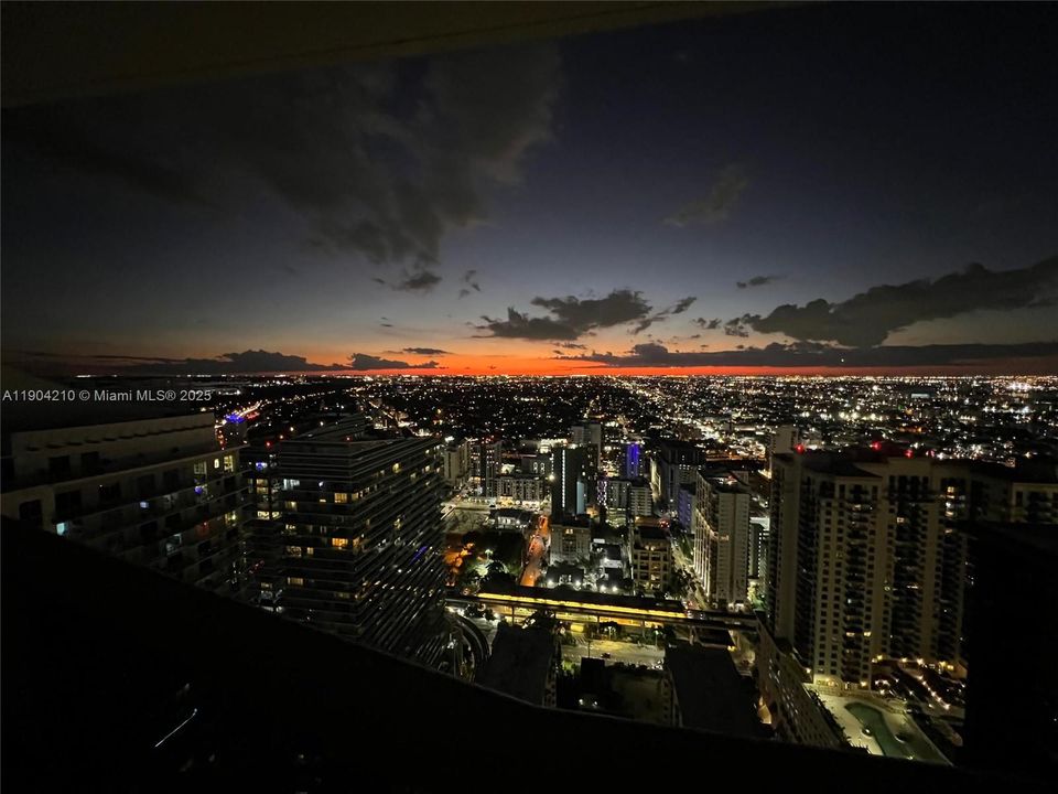 For Rent: $10,800 (3 beds, 3 baths, 1685 Square Feet)