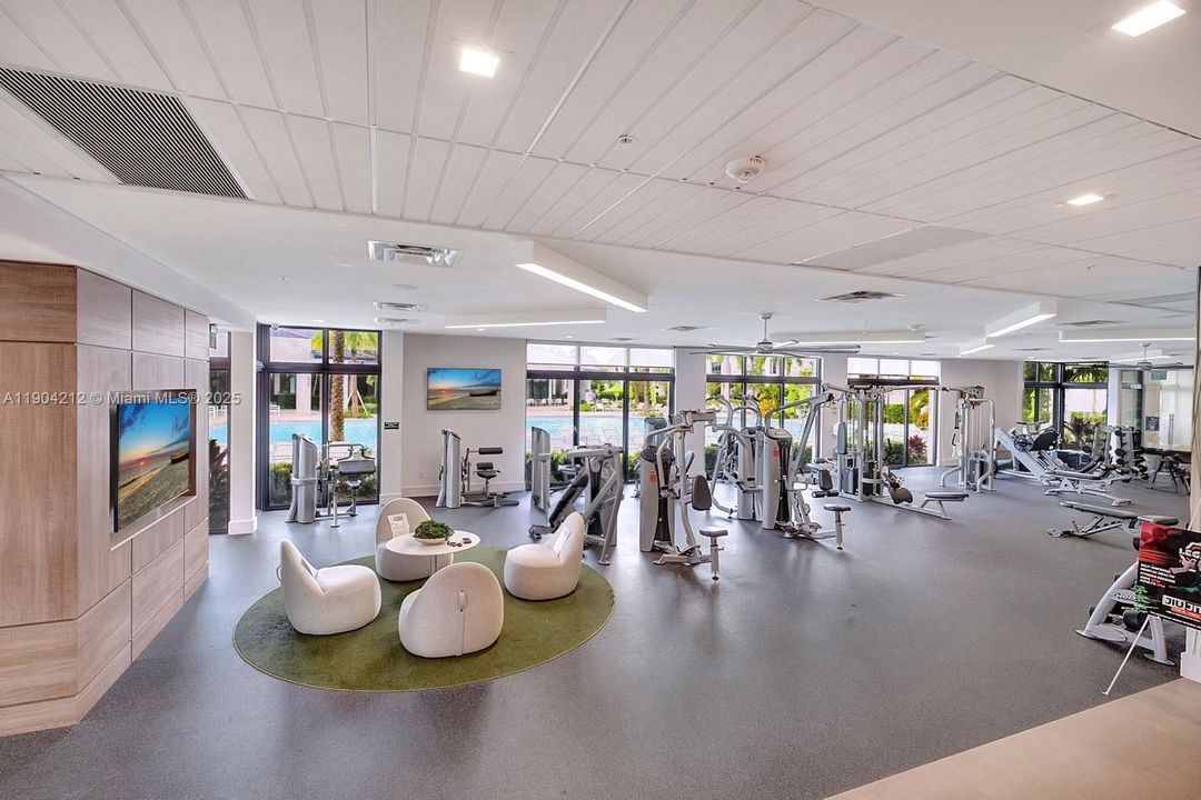 En Venta: $859,900 (3 camas, 3 baños, 1929 Pies cuadrados)