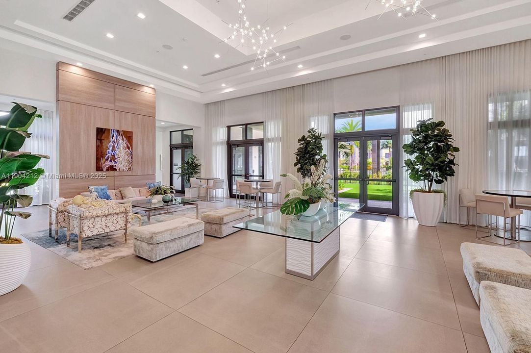 En Venta: $859,900 (3 camas, 3 baños, 1929 Pies cuadrados)