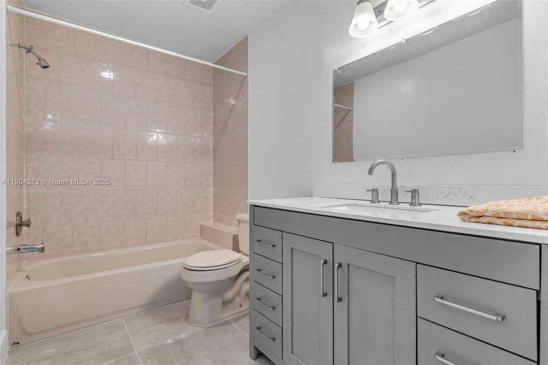 Active With Contract: $550,000 (3 beds, 2 baths, 1365 Square Feet)