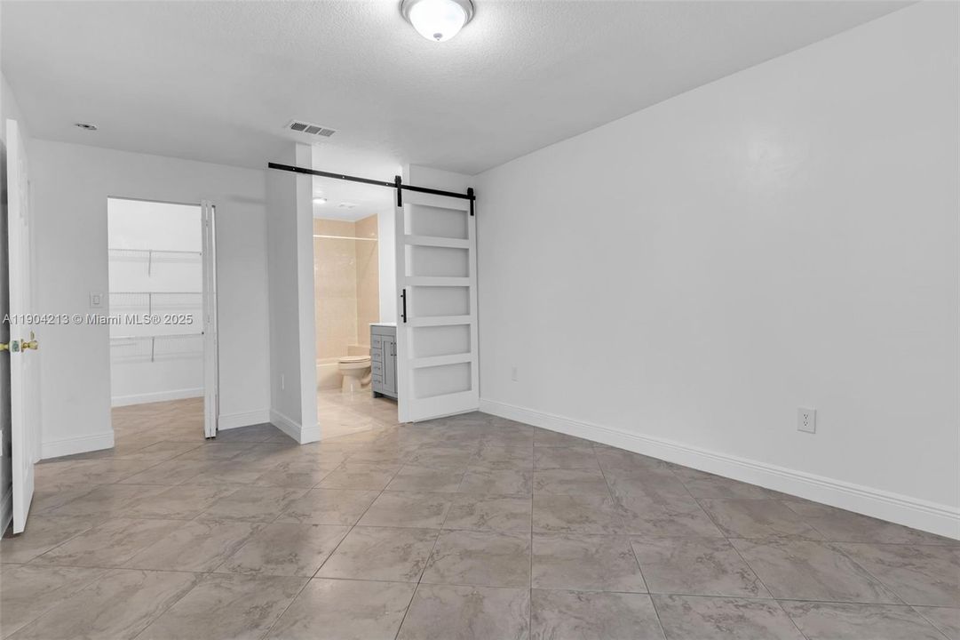 Active With Contract: $550,000 (3 beds, 2 baths, 1365 Square Feet)