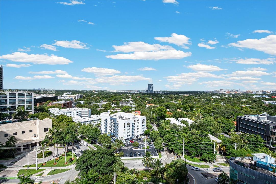 Recently Rented: $9,200 (2 beds, 2 baths, 982 Square Feet)