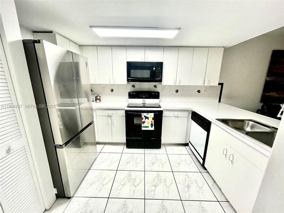 En Venta: $395,000 (3 camas, 2 baños, 1470 Pies cuadrados)