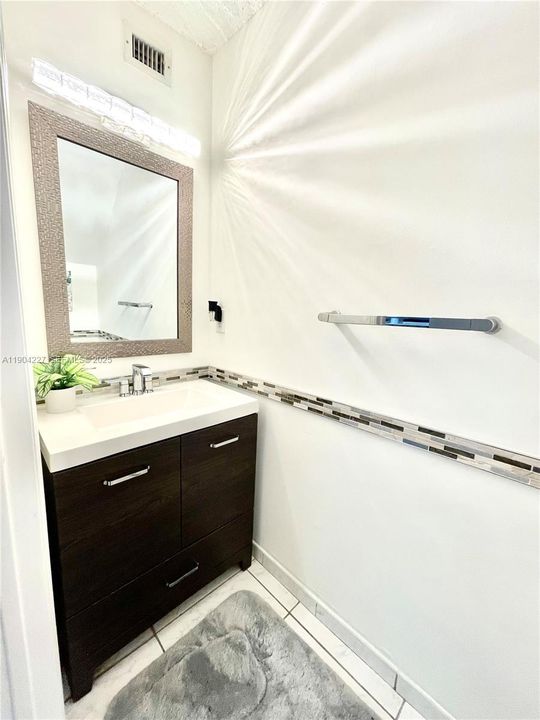 En Venta: $395,000 (3 camas, 2 baños, 1470 Pies cuadrados)