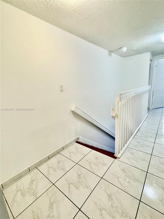 En Venta: $395,000 (3 camas, 2 baños, 1470 Pies cuadrados)