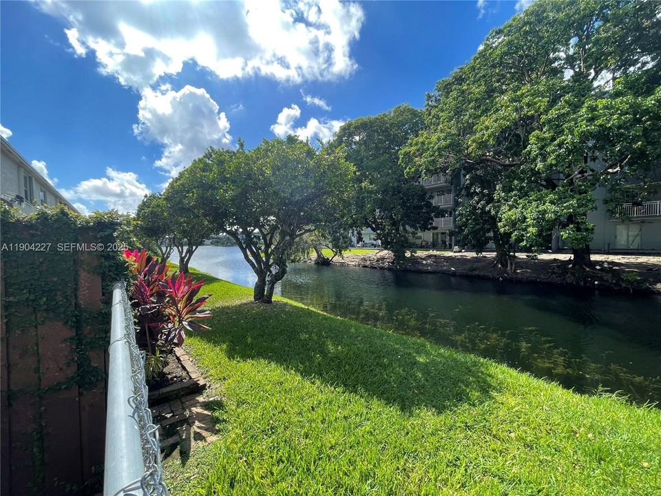 En Venta: $395,000 (3 camas, 2 baños, 1470 Pies cuadrados)