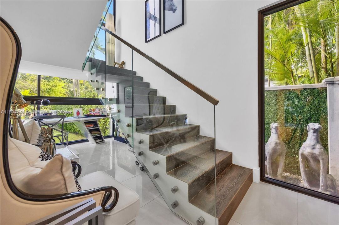 For Sale: $6,995,000 (5 beds, 5 baths, 3749 Square Feet)