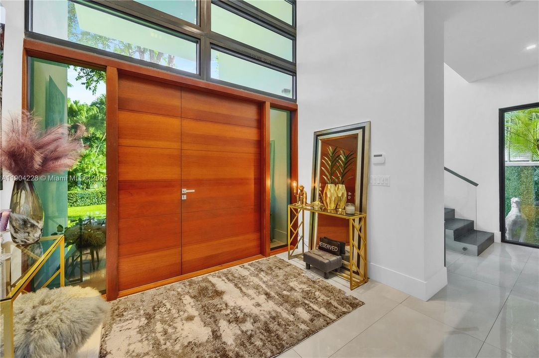 For Sale: $6,995,000 (5 beds, 5 baths, 3749 Square Feet)