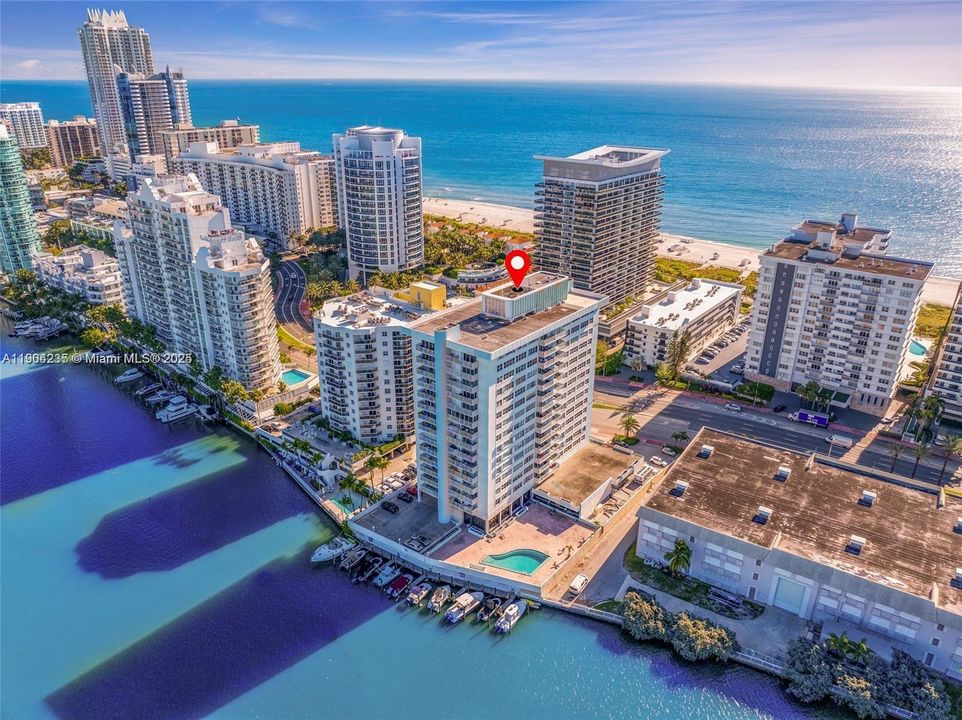 For Rent: $3,450 (1 beds, 1 baths, 840 Square Feet)