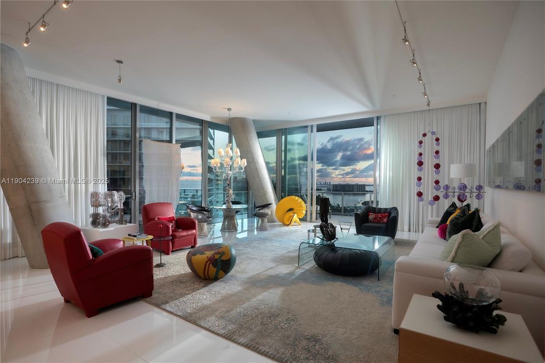 For Sale: $12,500,000 (4 beds, 4 baths, 4771 Square Feet)