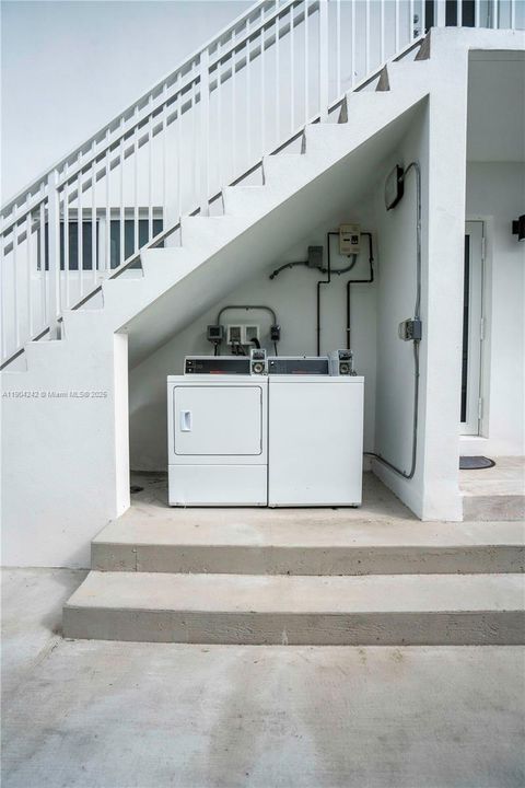 For Rent: $1,975 (1 beds, 1 baths, 610 Square Feet)