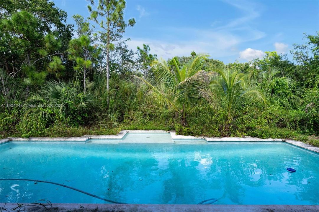 En Venta: $1,350,000 (4 camas, 2 baños, 3625 Pies cuadrados)