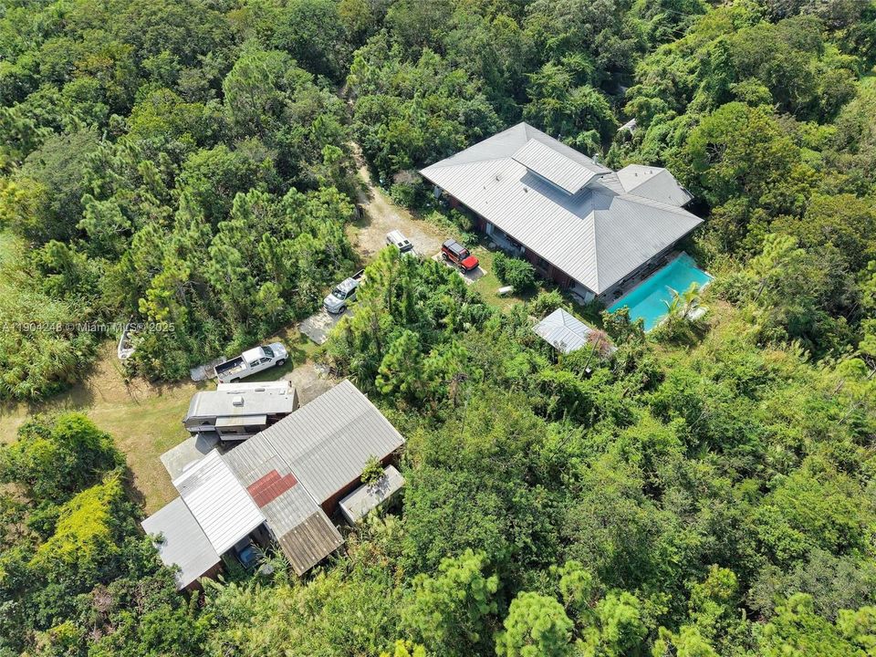 En Venta: $1,350,000 (4 camas, 2 baños, 3625 Pies cuadrados)