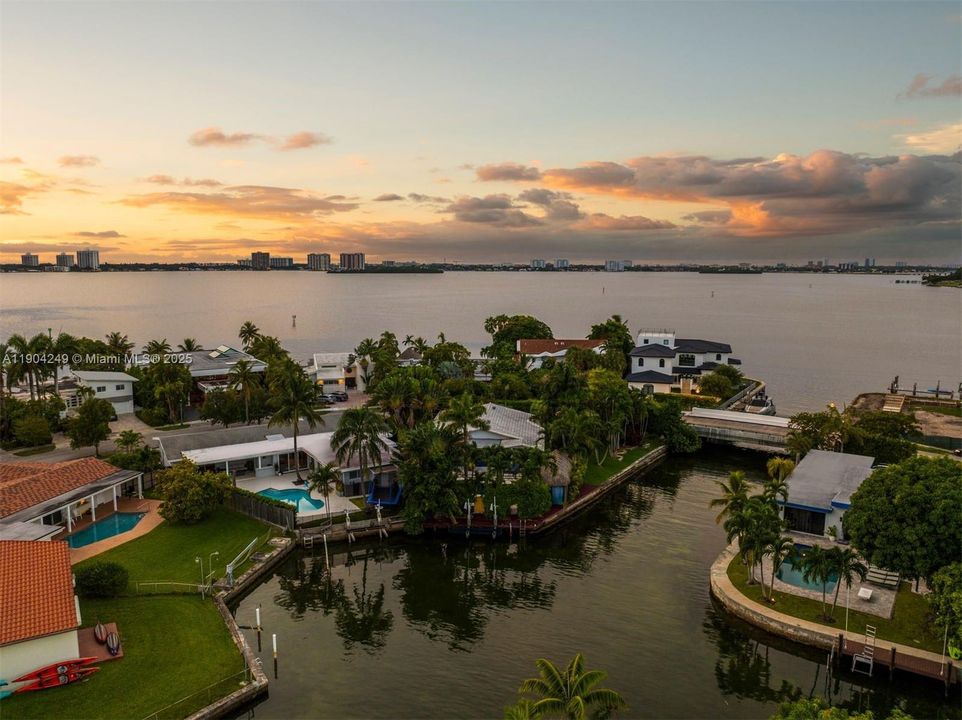 For Rent: $17,500 (3 beds, 2 baths, 2680 Square Feet)