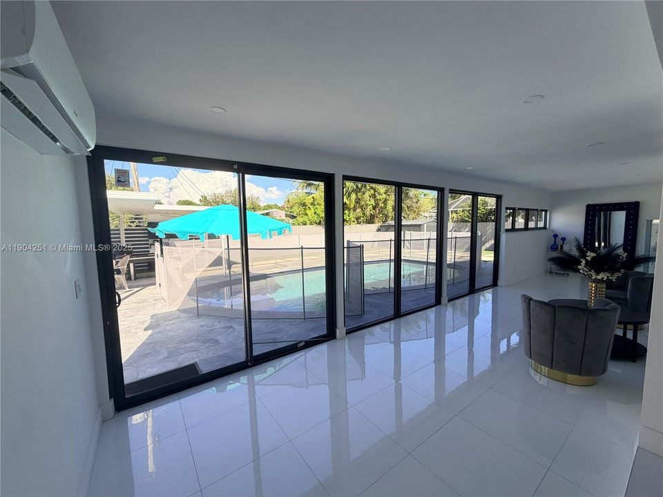 For Rent: $4,800 (4 beds, 2 baths, 2059 Square Feet)