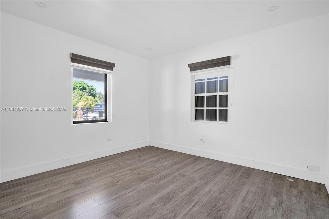 For Sale: $610,000 (4 beds, 3 baths, 1687 Square Feet)